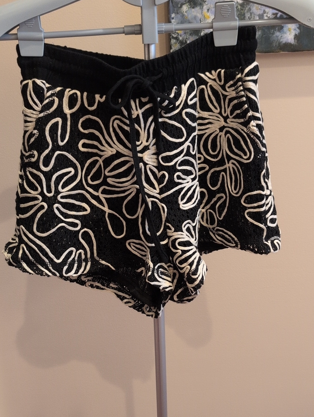 Black High-Waist Drawstring Shorts with Cream Floral Stitching